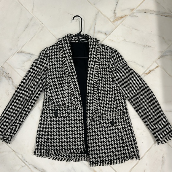 Great condition size small express black and white Houndstooth blazer - Picture 2 of 6